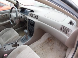 2000 TOYOTA CAMRY LE 4DR GOLD 2.2 AT Z19621
